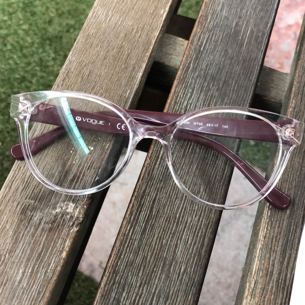 Vogue Purple & Clear Plastic Glasses